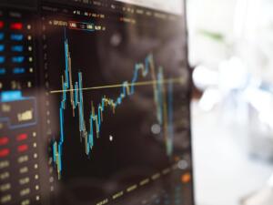 Rahastosijoittaminen vai kryptosijoitukset